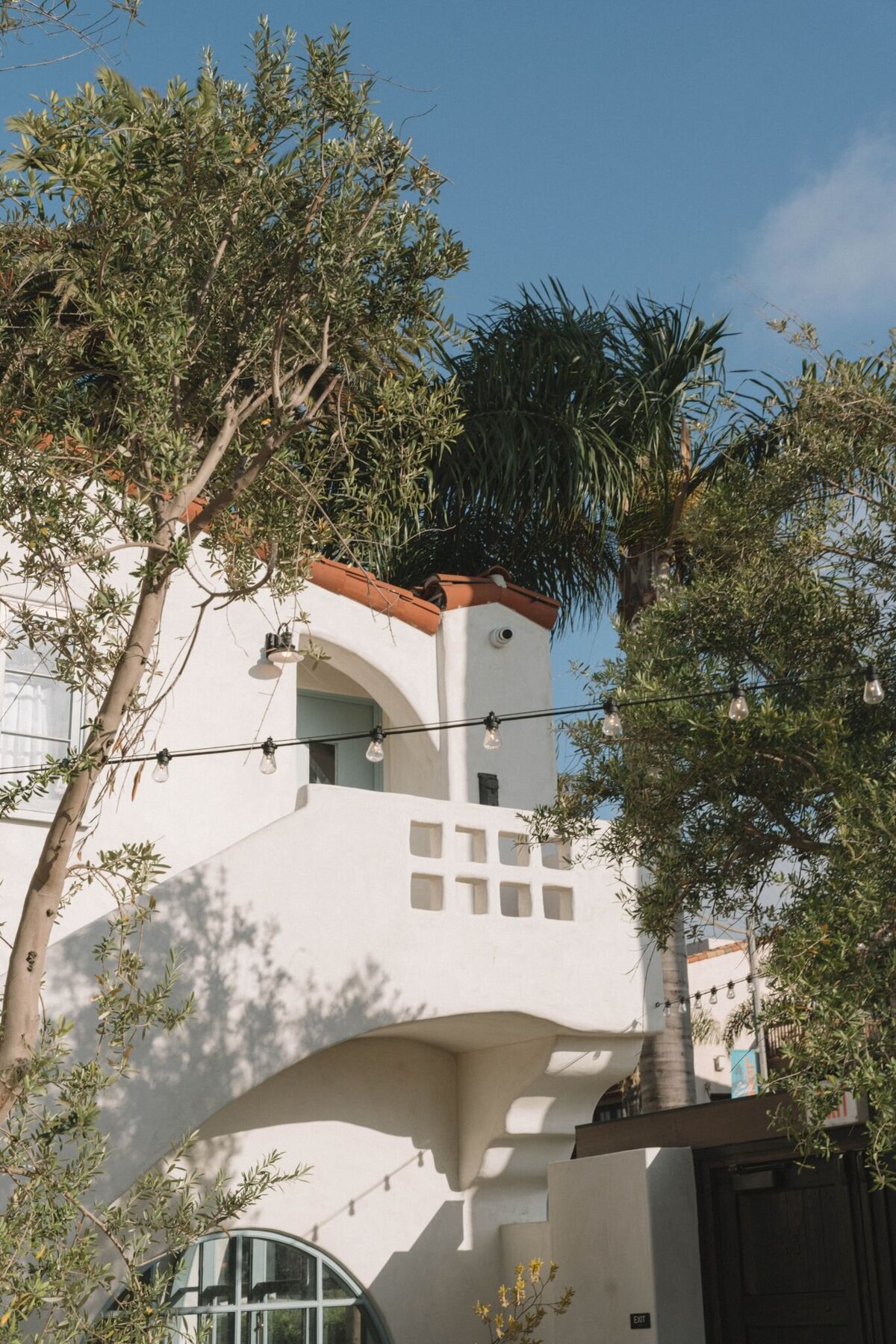 pretty-palm-leaf-event-co-caroline-and-phillippe-wedding-58