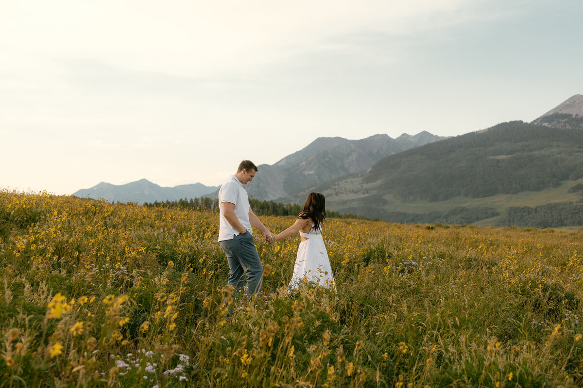 Abigail Anne Photography Colorado and Chicago Wedding and Couples Photographer — Portfolio Featured Story — Emily and Kayne's Engagement 22