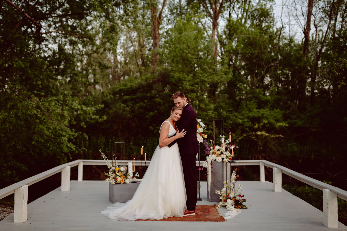 Muncie Indiana Midwest Wedding Engagement Photographer Cassie Dunmyer Photography-76