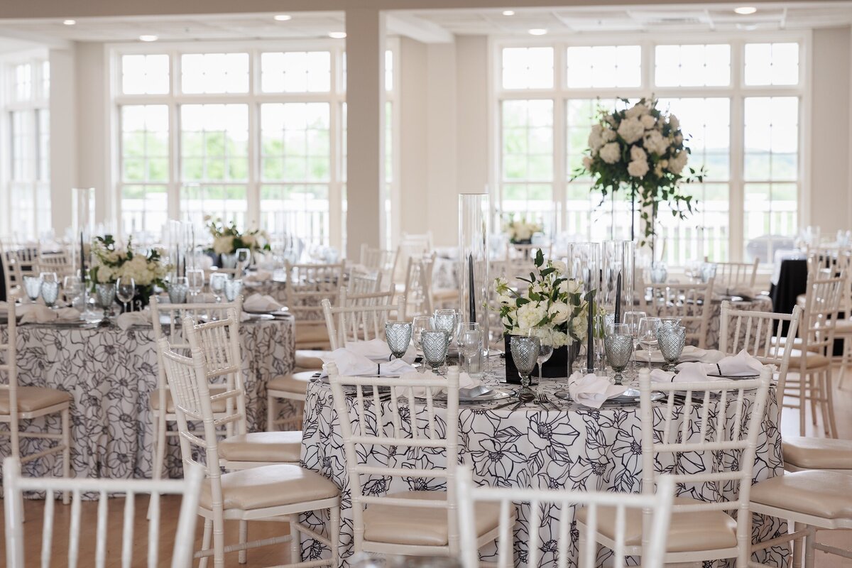 wedding-reception-at-springfield-country-club-ma