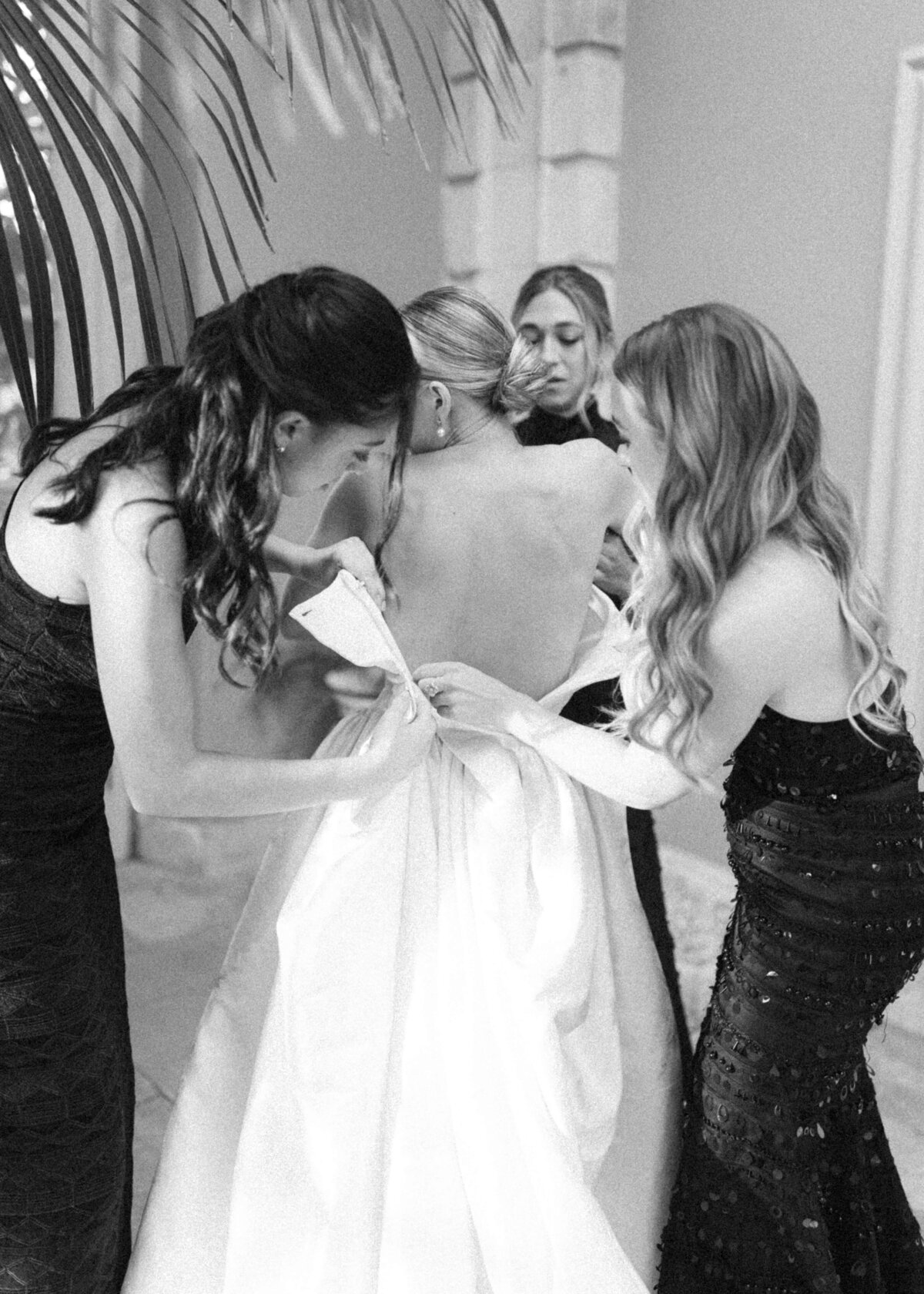 chloe-lowe-wedding-euridge-manor-vivienne-westwood-dress-black-white