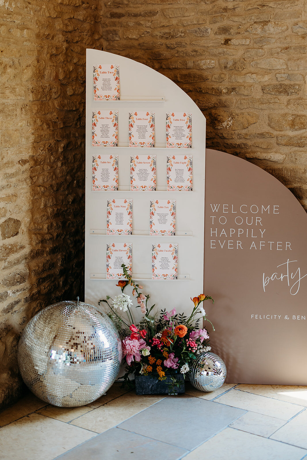 kingscote-barn-wedding-photography1014