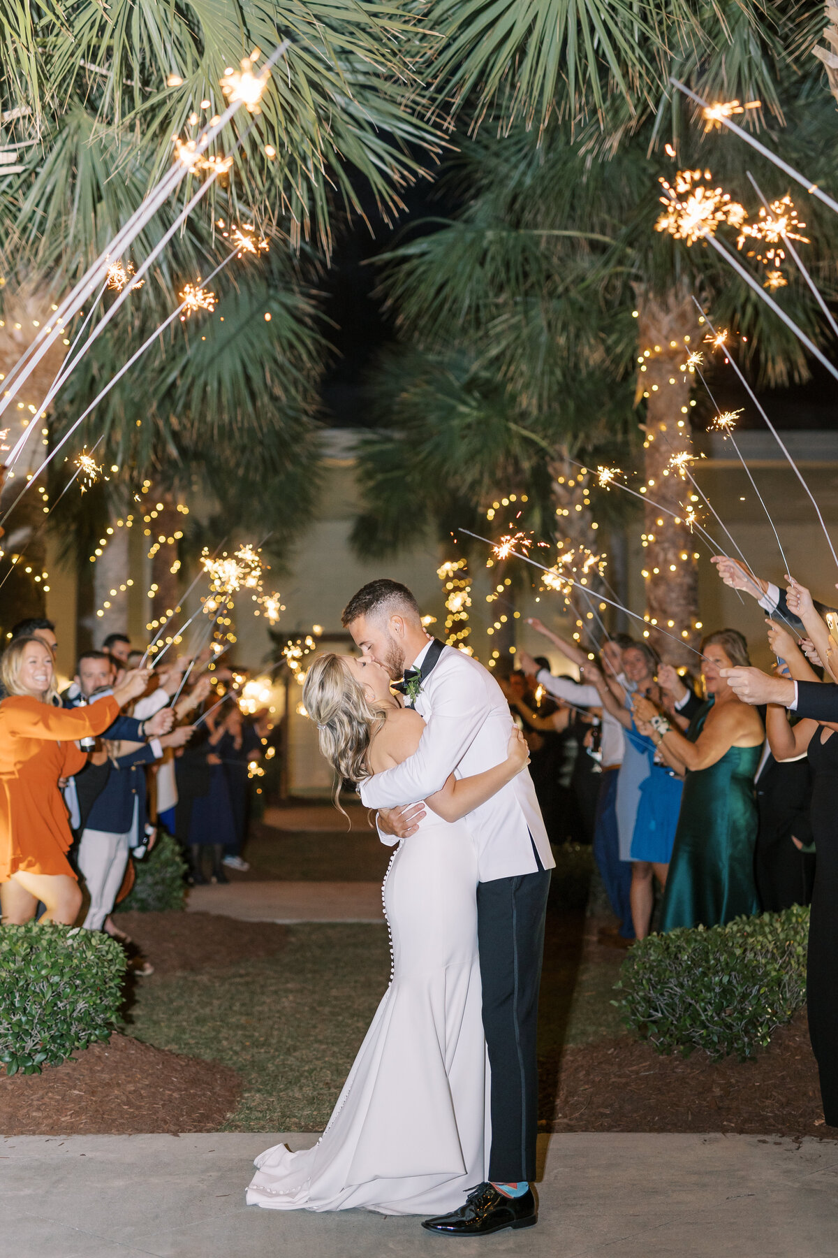 Morgan+Hunter.WeddingSneaks-72
