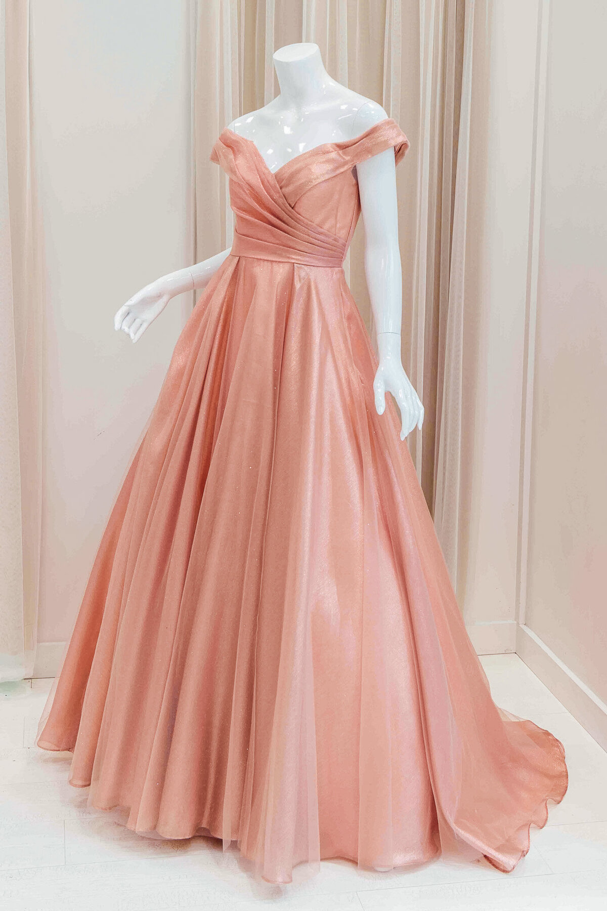 Arina-Off-Shoulder-Ball-Gown-in-Pink(3)