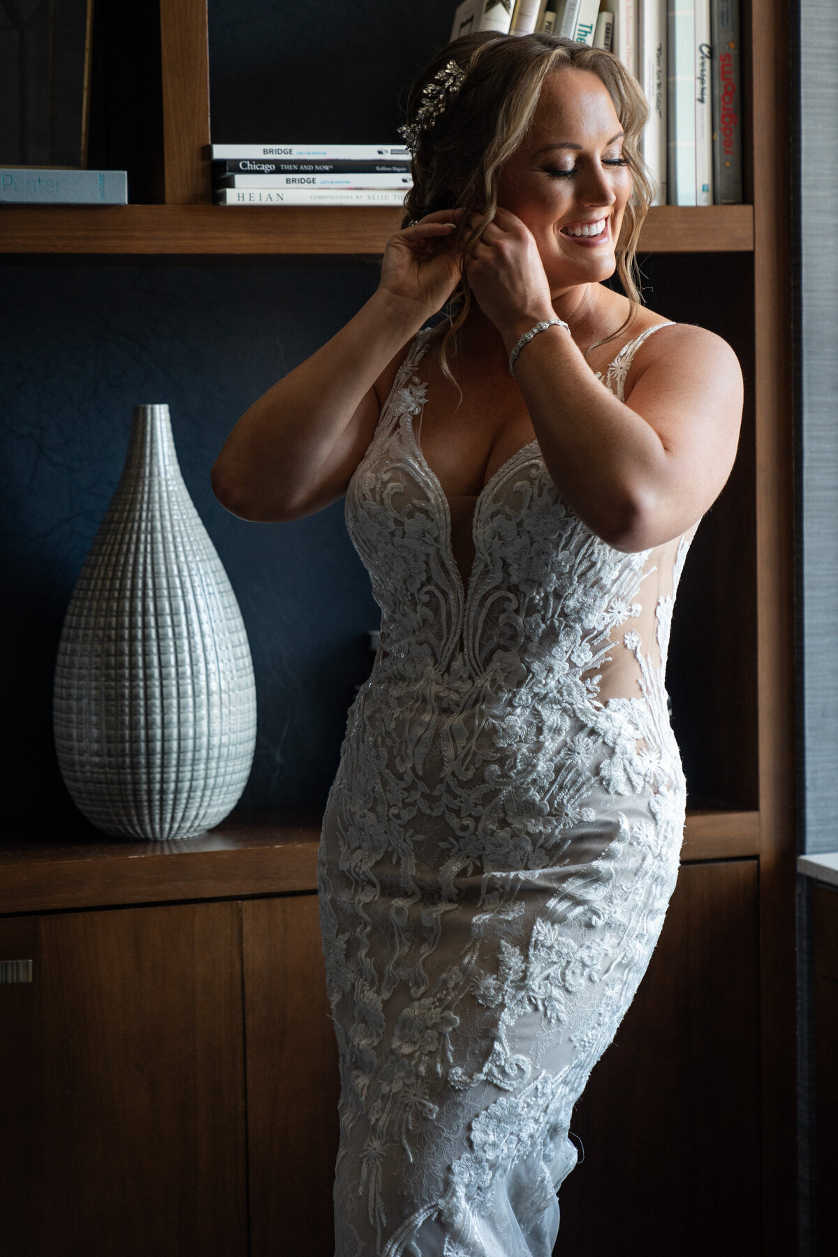 18Intercontinental-Chicago-Hotel-Wedding-Photos-Lauren-Ashlely-Studios