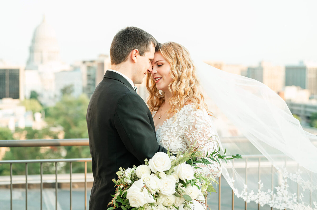 Edgewater-Hotel-Wedding-Venue-Madison-WI-84