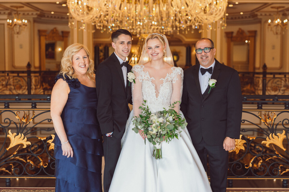 250613-Laura&Alex-Wedding-TheLegacyCastle-PomptonPlains-NJ-Previews-Web-135