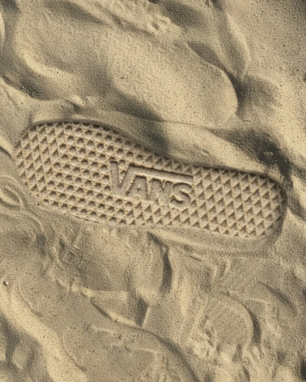 Vans sand