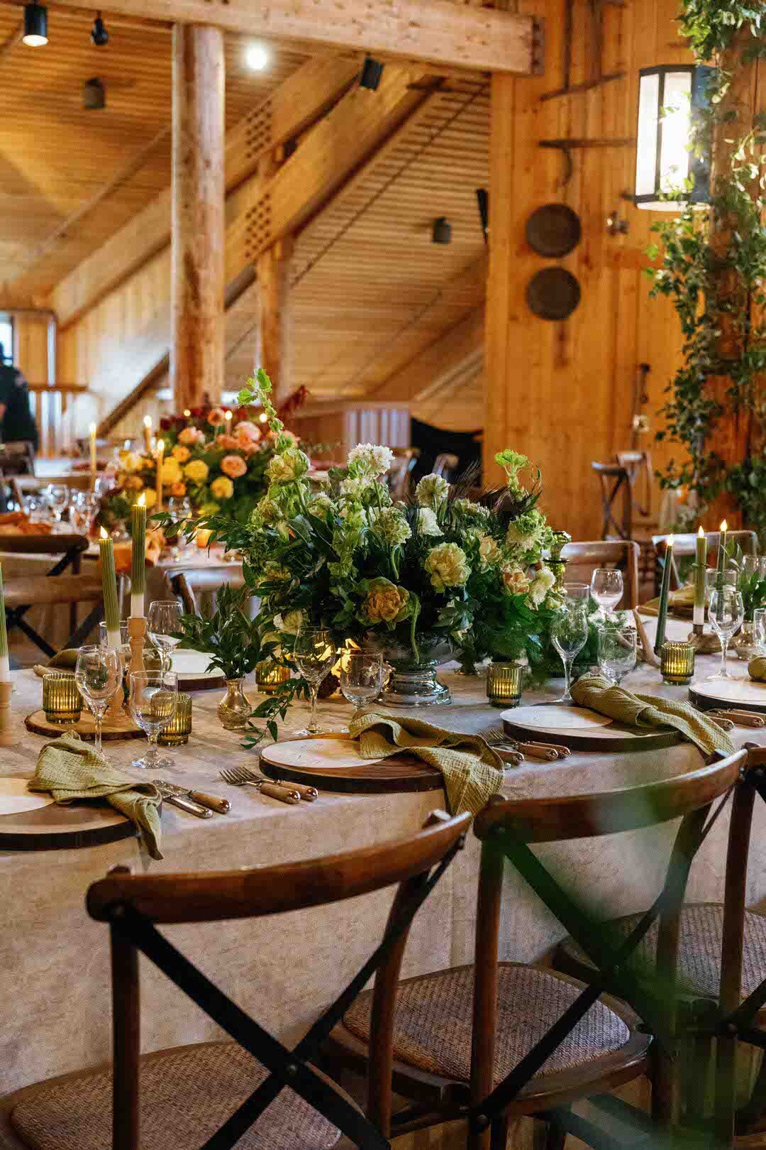 4 Spruce Saddle Lodge Wedding Reception Beaver Creek Colorado Mountains by @GoBella GoBella.com 7