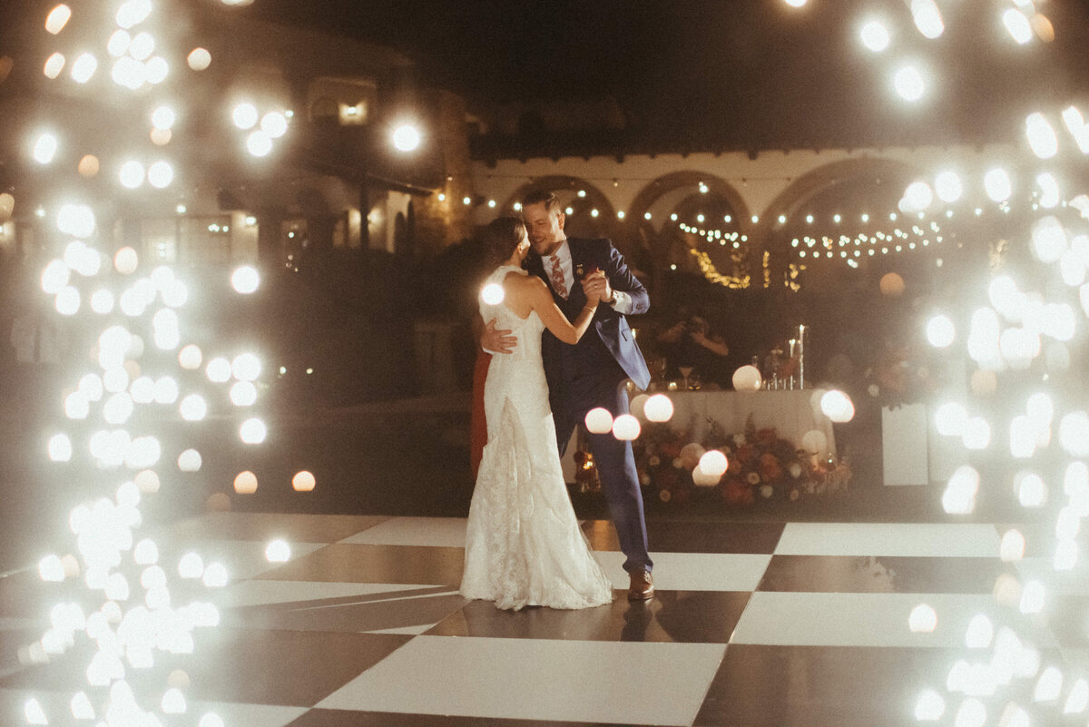 Sarah & Steven Wedding Sneak Peeks-264