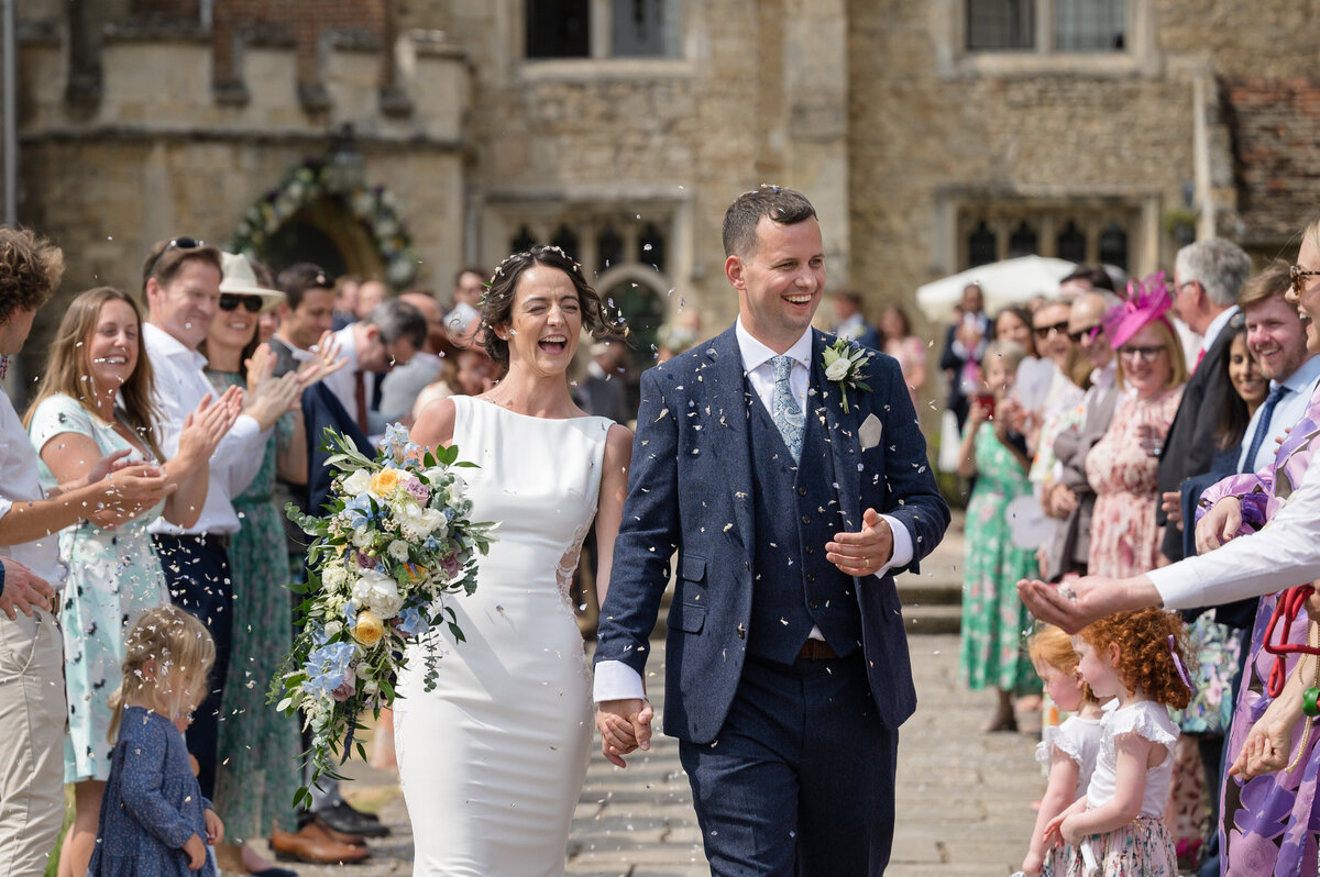 Notley-Abbey-wedding-photography-1073