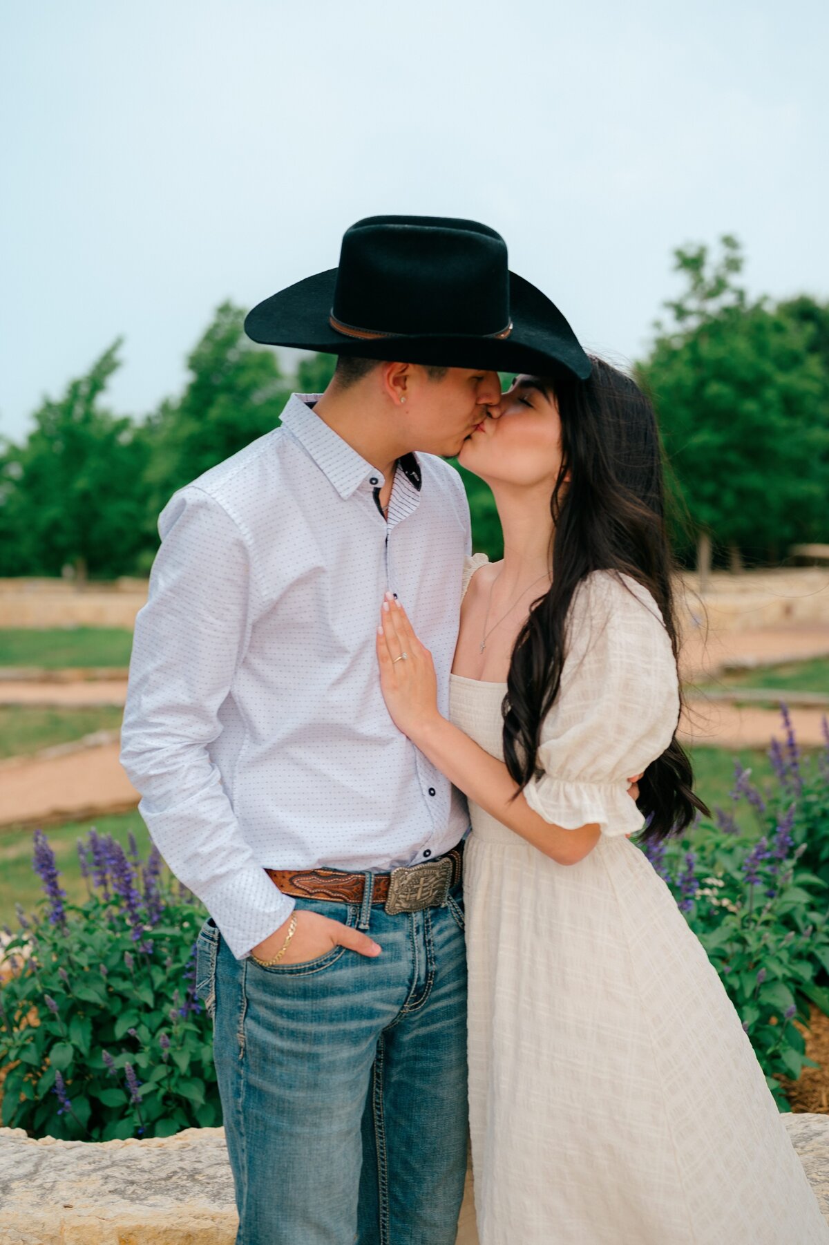 Monica Isabel Photography captures proposals in the Texas Hill Country 