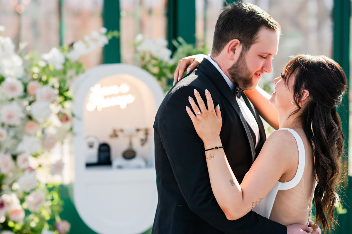 2025_PixelsandWood_JodieBrim_brideGroom-62