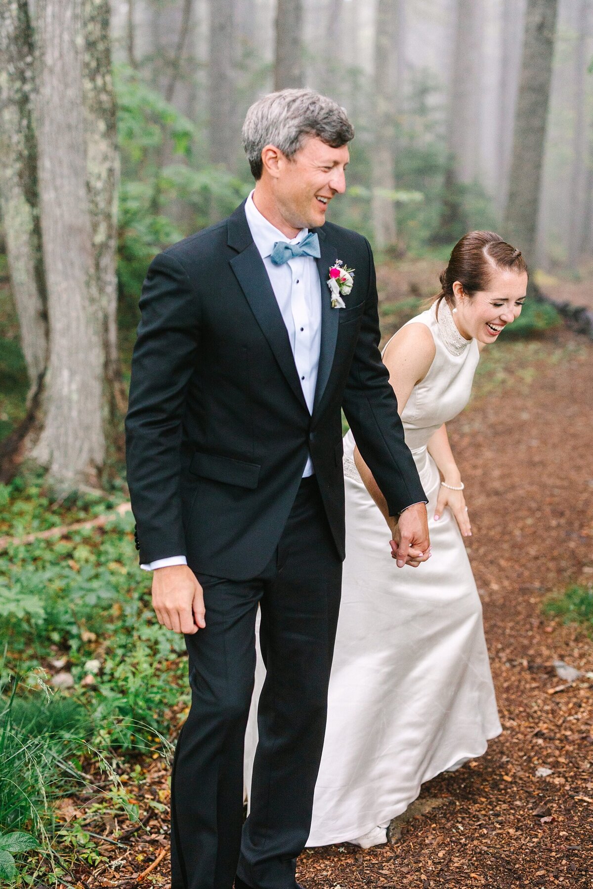 Modern_Black_Tie_Rainy_Summer_Wedding_Spruce_Point_Inn_Maine_Photography_0089