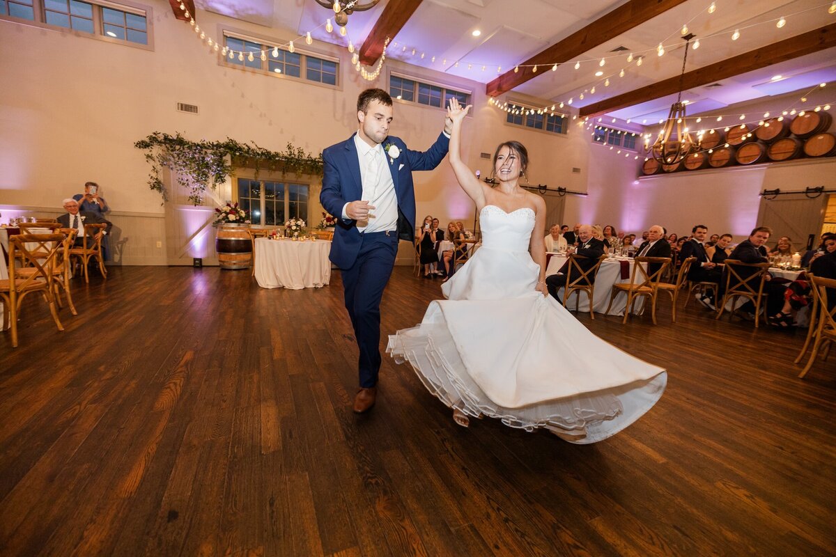 king-family-vineyards-wedding-dj-in-virginia-4
