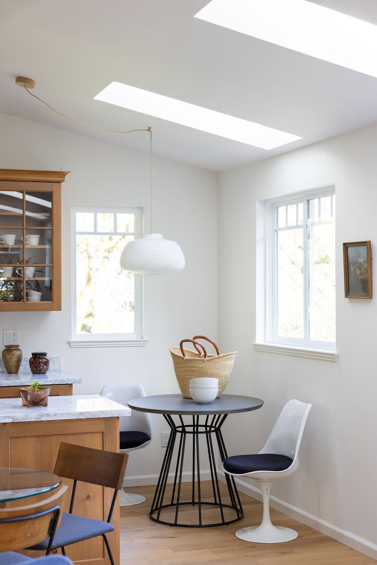 breakfast-nook-in-adorable-kitchen-with skylightings-in-marin-county-home-for-sale
