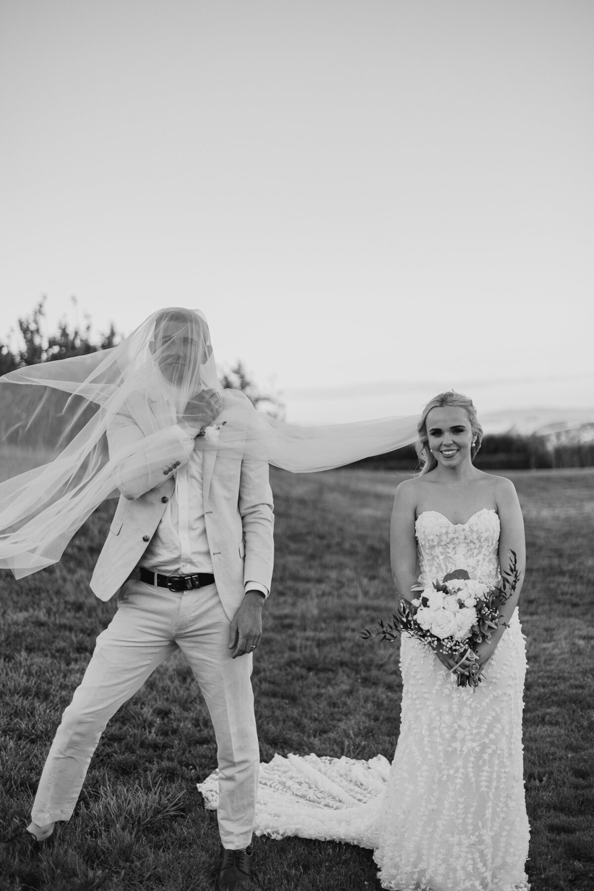 WEDDING ORANGE FULLER BORRODELL23