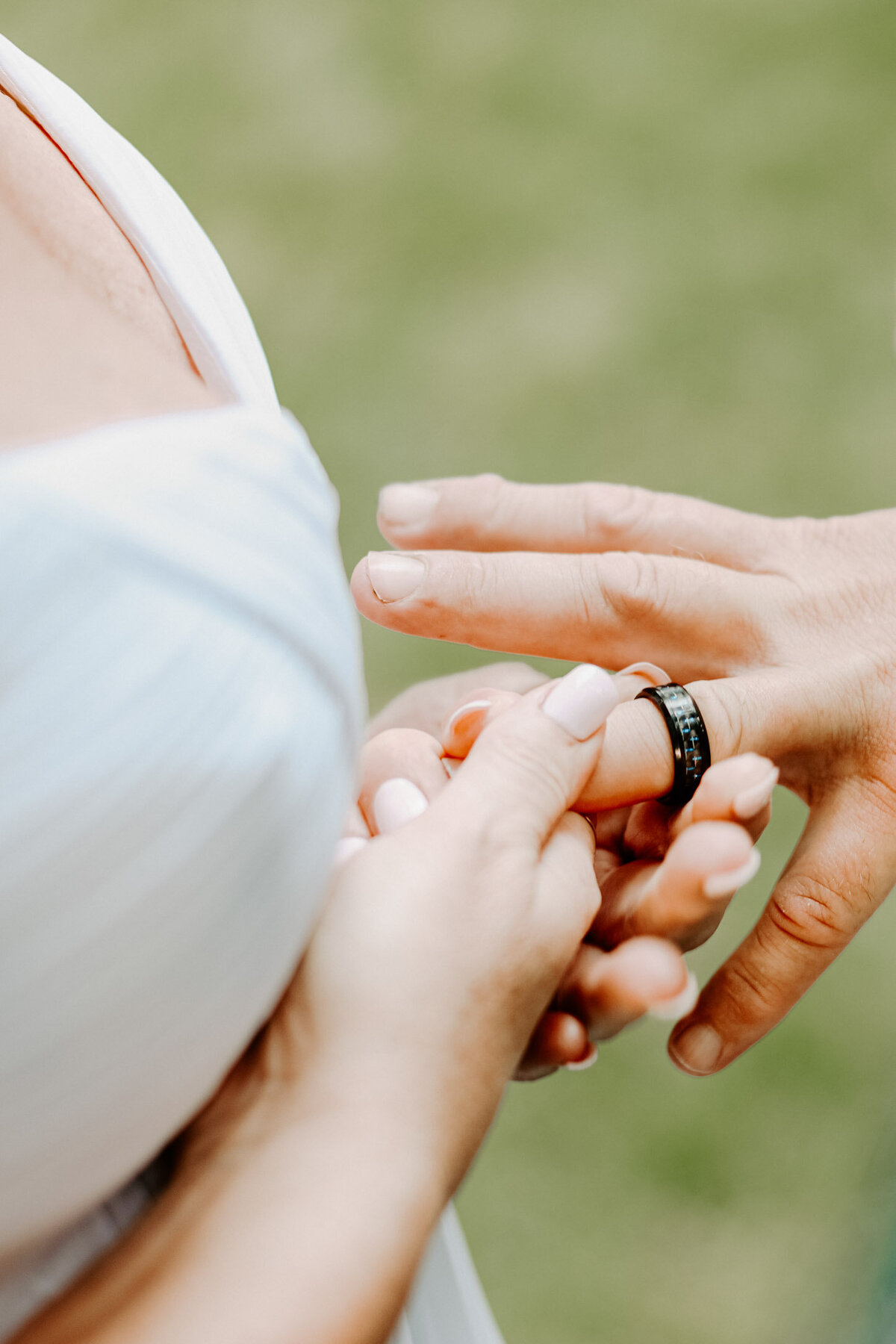 vancouver-outdoor-wedding-venue-portrait-photography-marta-marta-photography-115