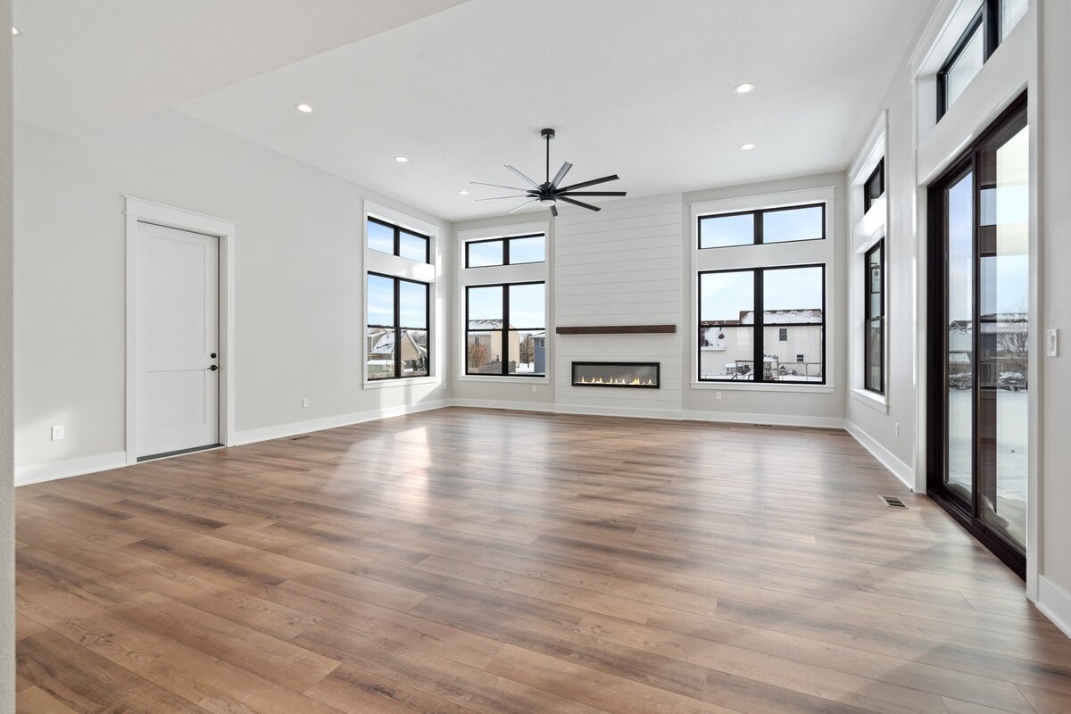 12-133 407 2nd St NW