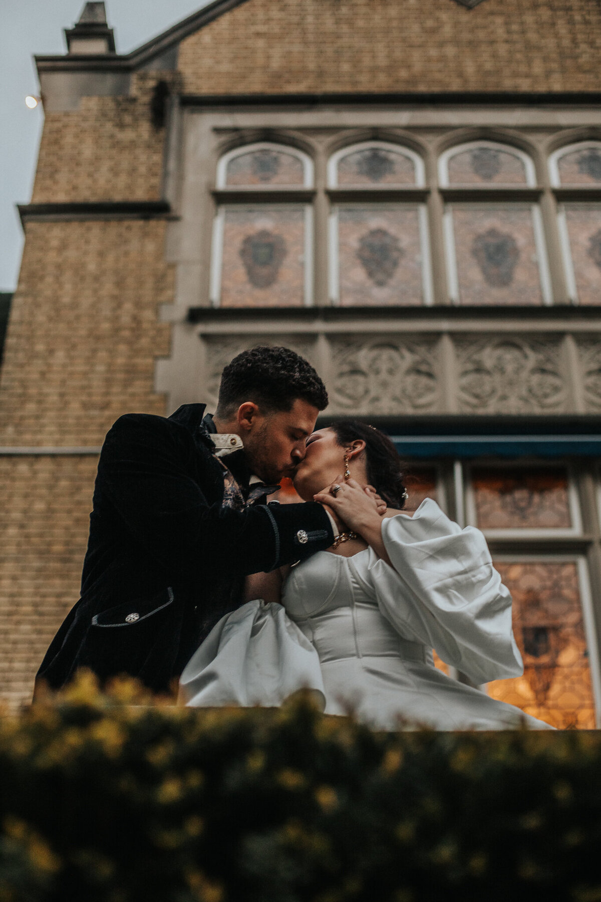 Bridgerton themed wedding at Laurel Hall in Indianaolis, IN