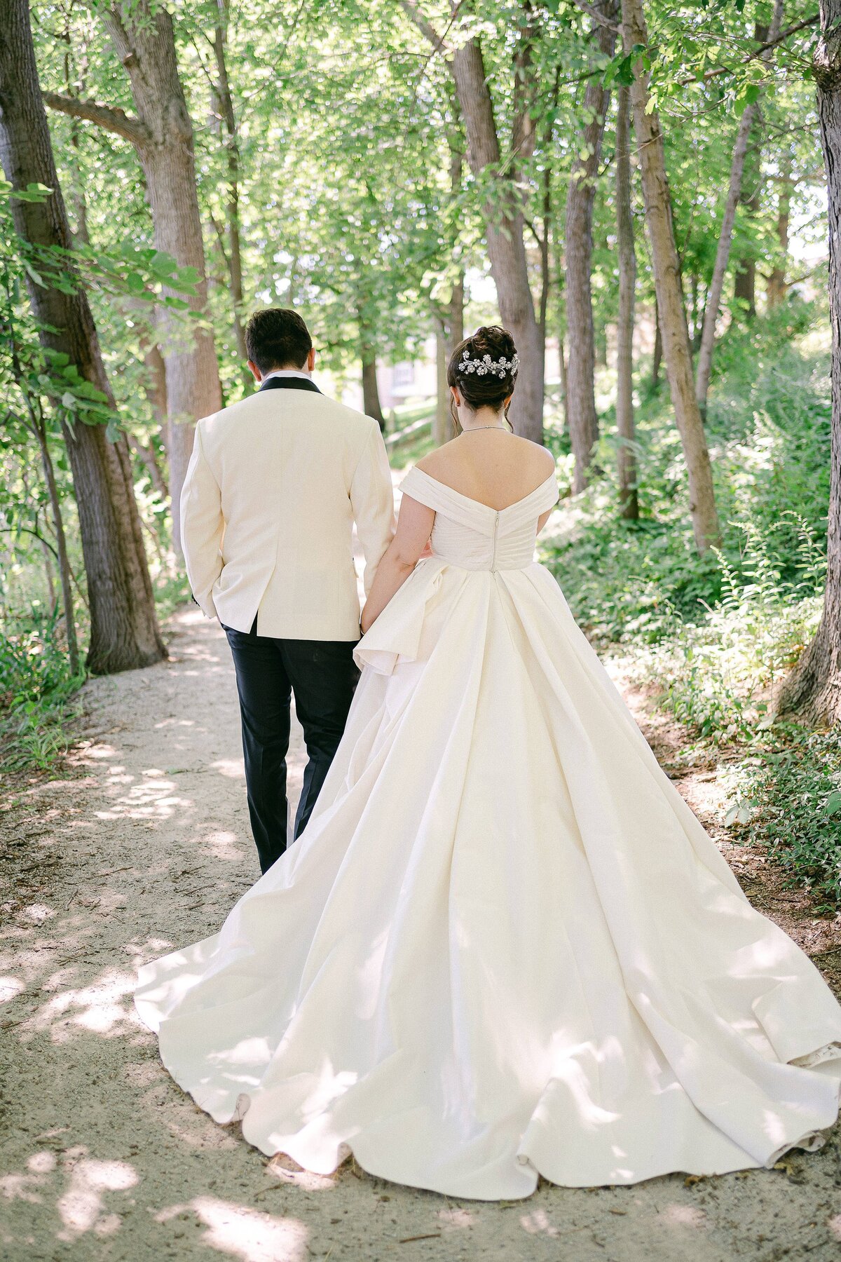 bride and groom wedding photography university of notre dame alumni