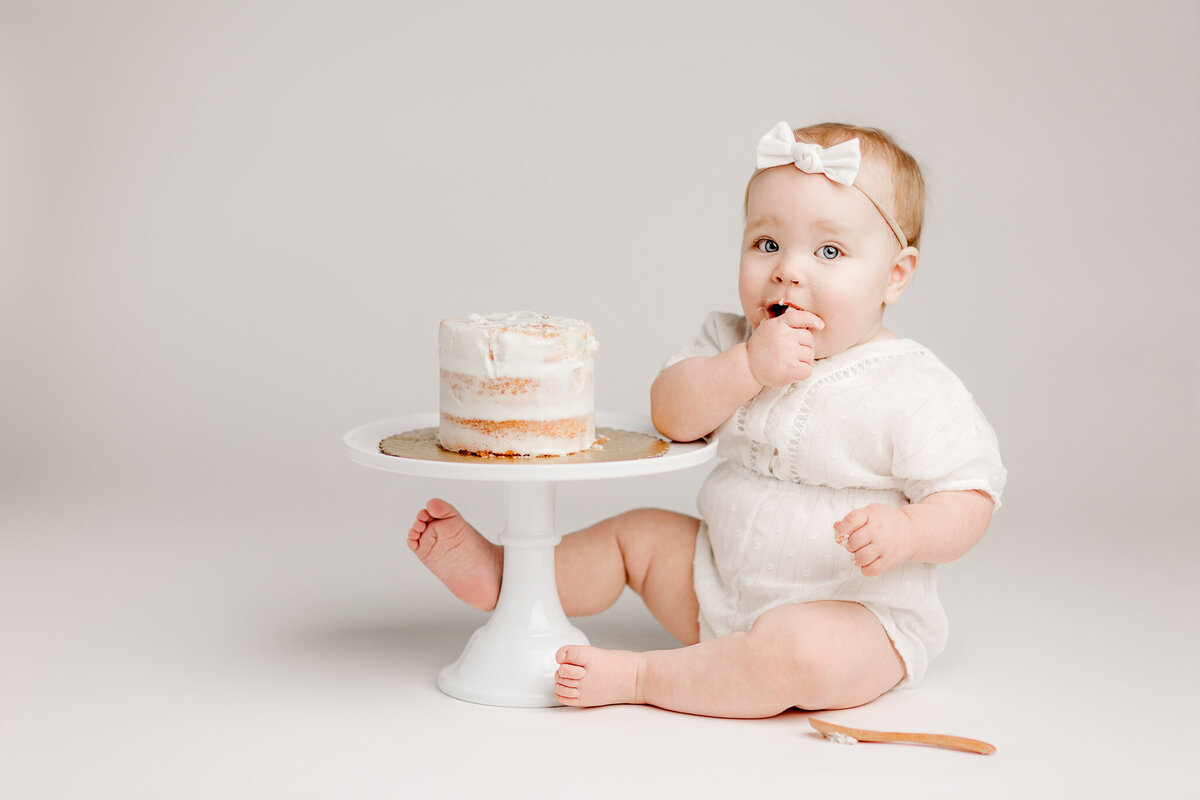 best Springdale AR cake smash photographer,, cake smash photography near me Farmington AR. Rogers AR baby milestone sessions