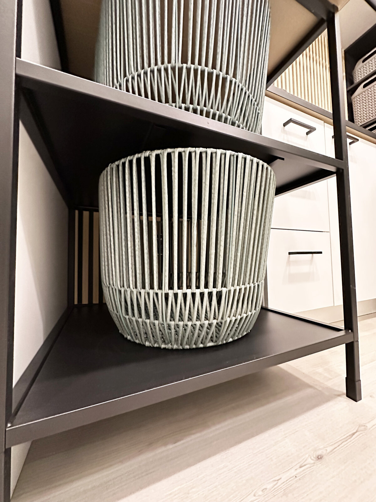 Modern Laundry Interior Design Reno Urbanomic Interiors 2021 (31)