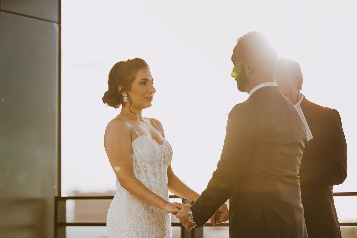 regina-the-photog-tampa-elopement-rooftop220-chantilly-chic-12
