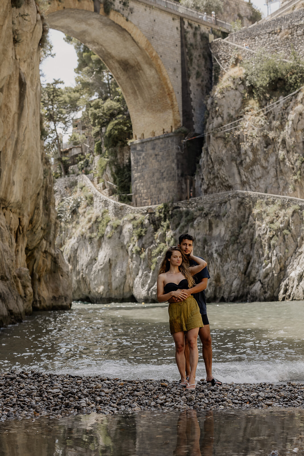 amalfi italy couple photos