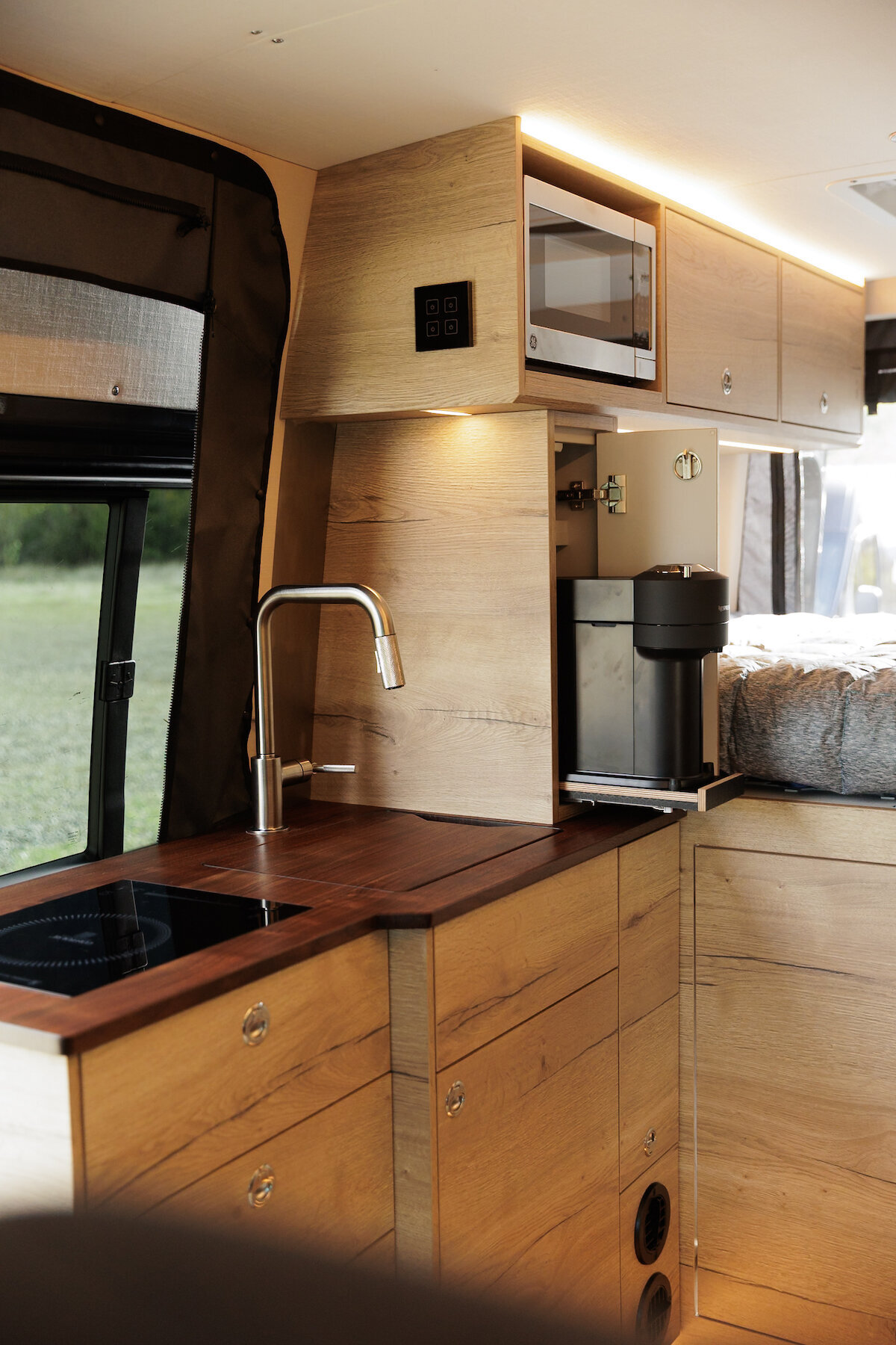 2_SummitSeeker_251013_BMV_#125_SlowFastcreative_1686