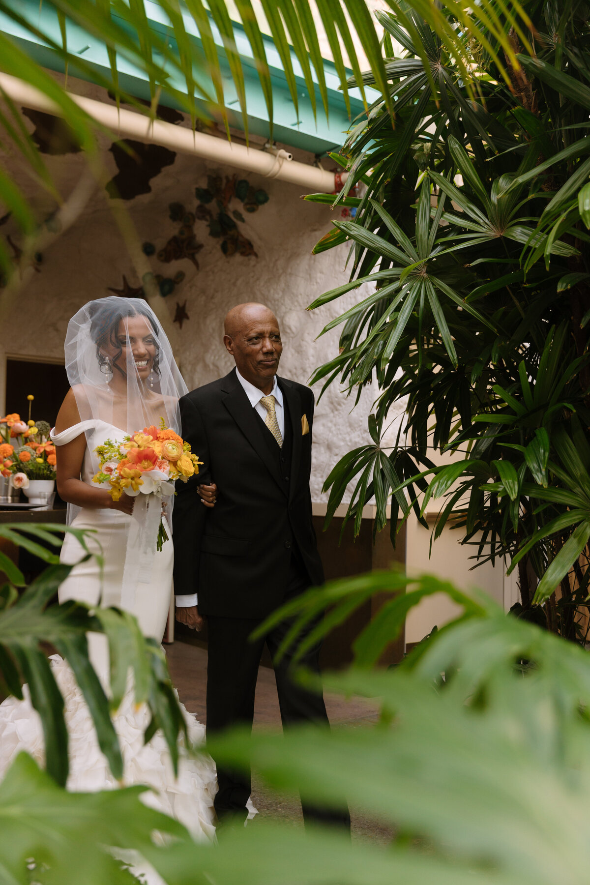 2023_los-angeles-tropical-wedding-adam-griffin-photo-13