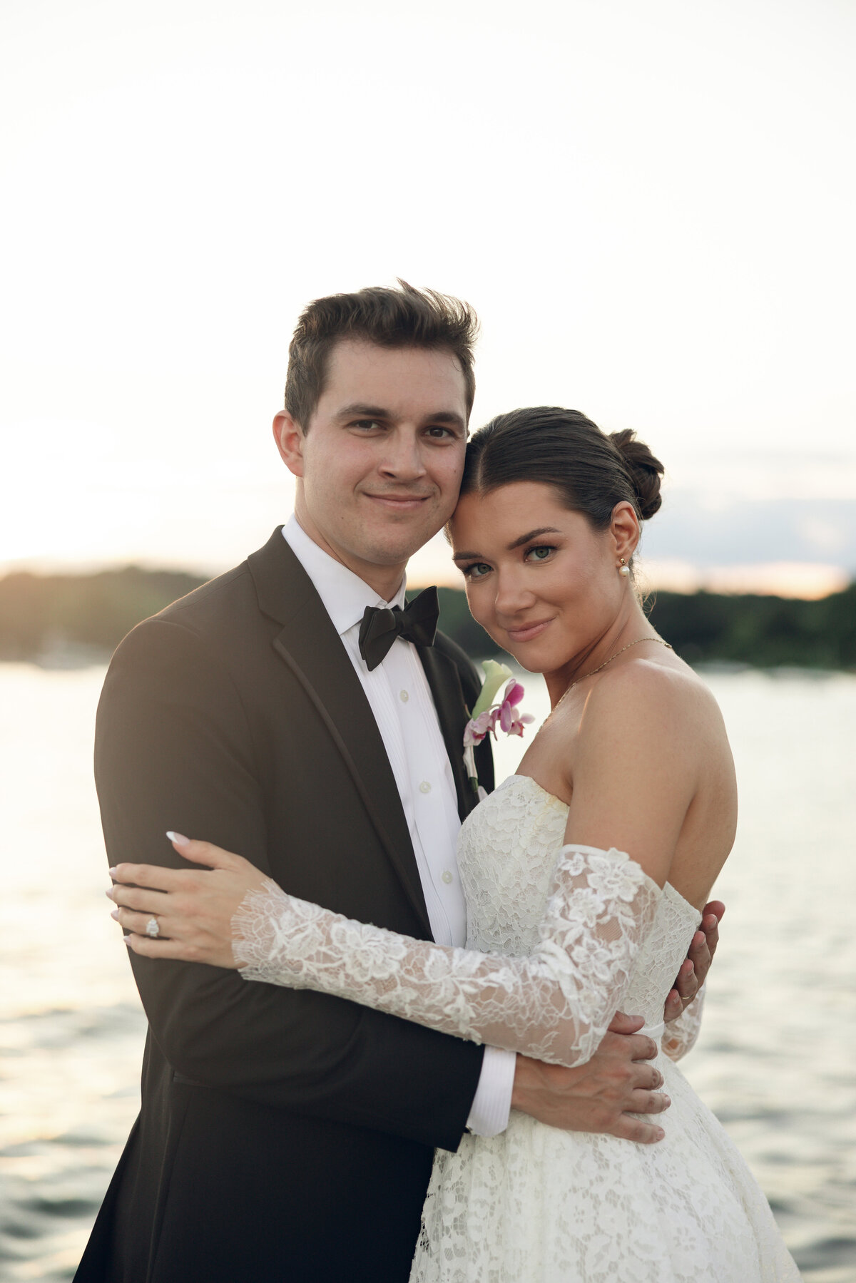 EmilySnyderPhotographyTheRivieraLakeGenevaWedding-192