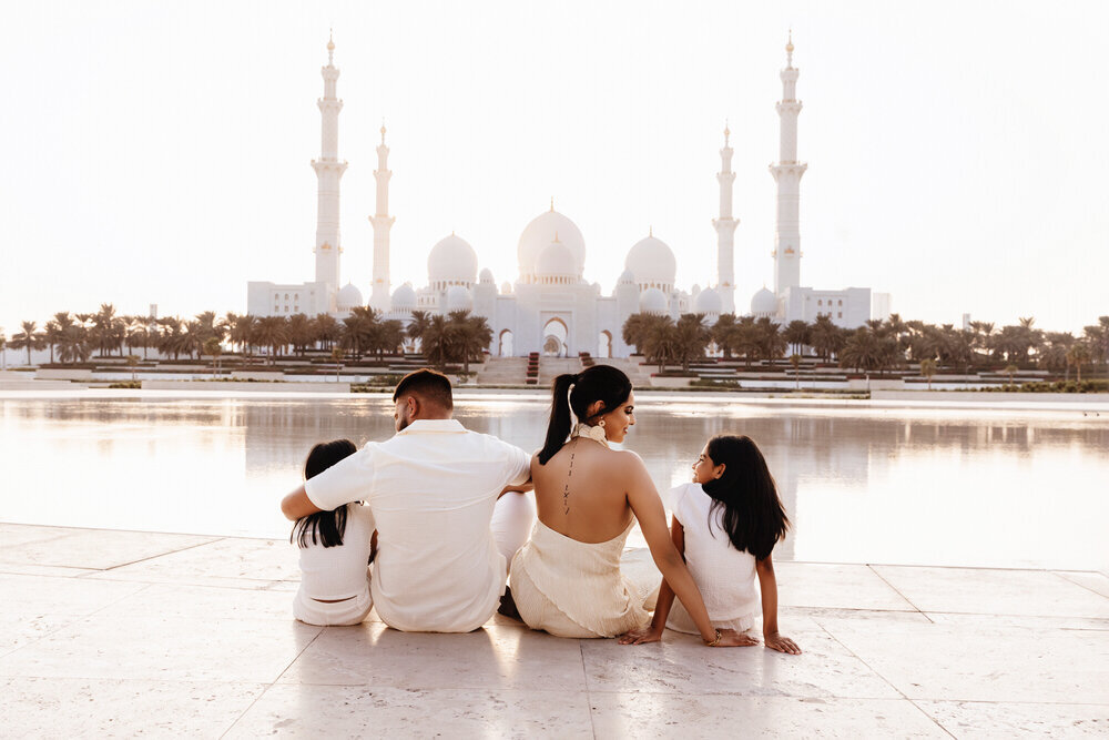 Abu-dhabi-family-photoshoot