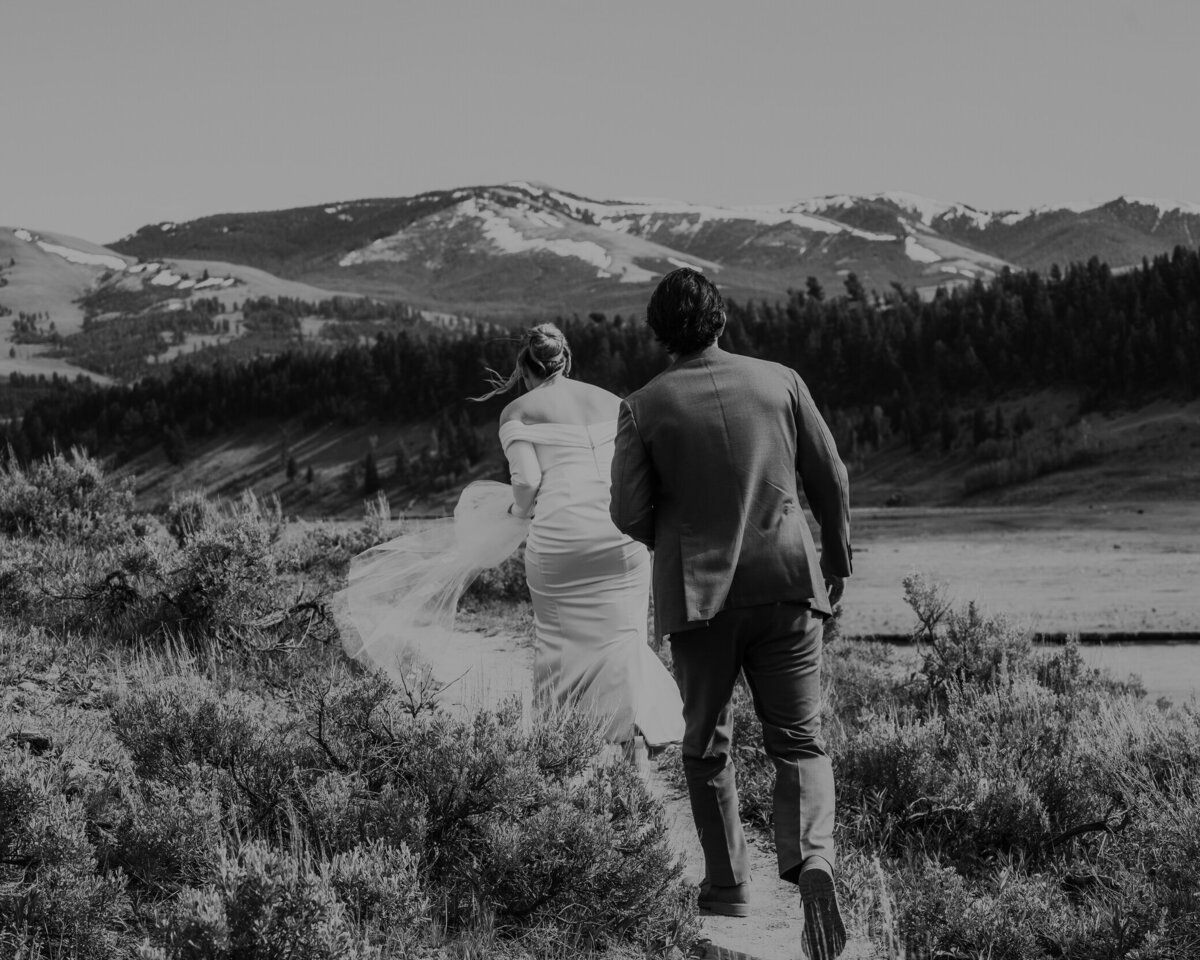 Yellowstone Number One Wedding Photographer -4