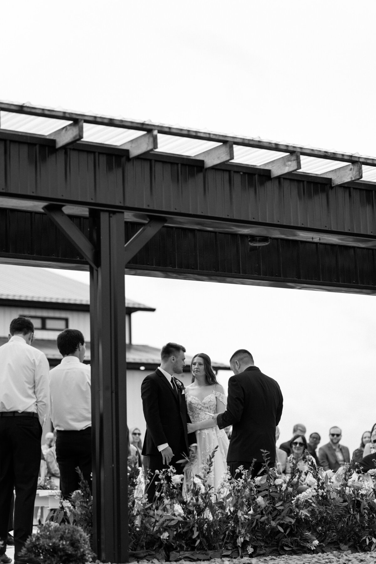 kraber-the-gathering-grounds-iowa-wedding-102