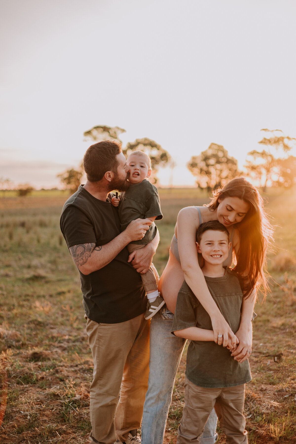 MATERNITY BUMP PHOTOGRAPHER FORBES FAMILY NSW 6