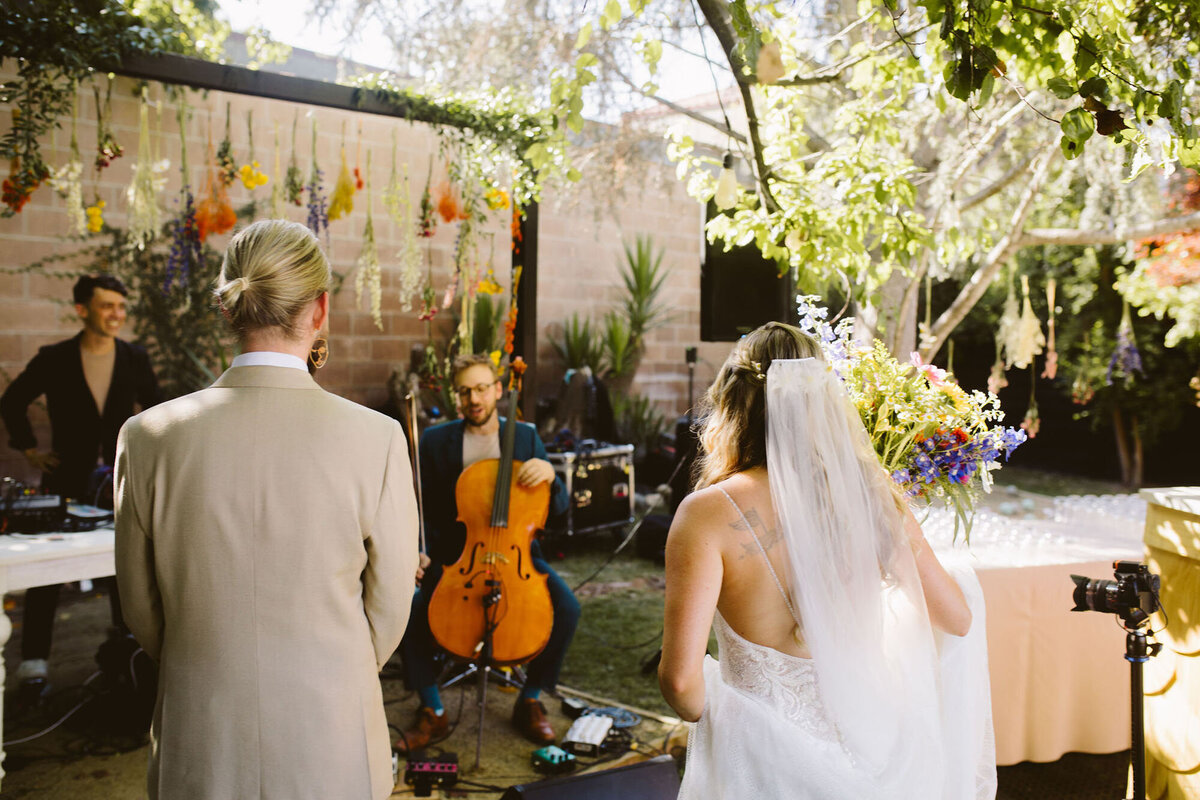 Ojai-Rancho-Inn-Luxury-Wedding-colorful-whimsical-vegan-musicians-60.1