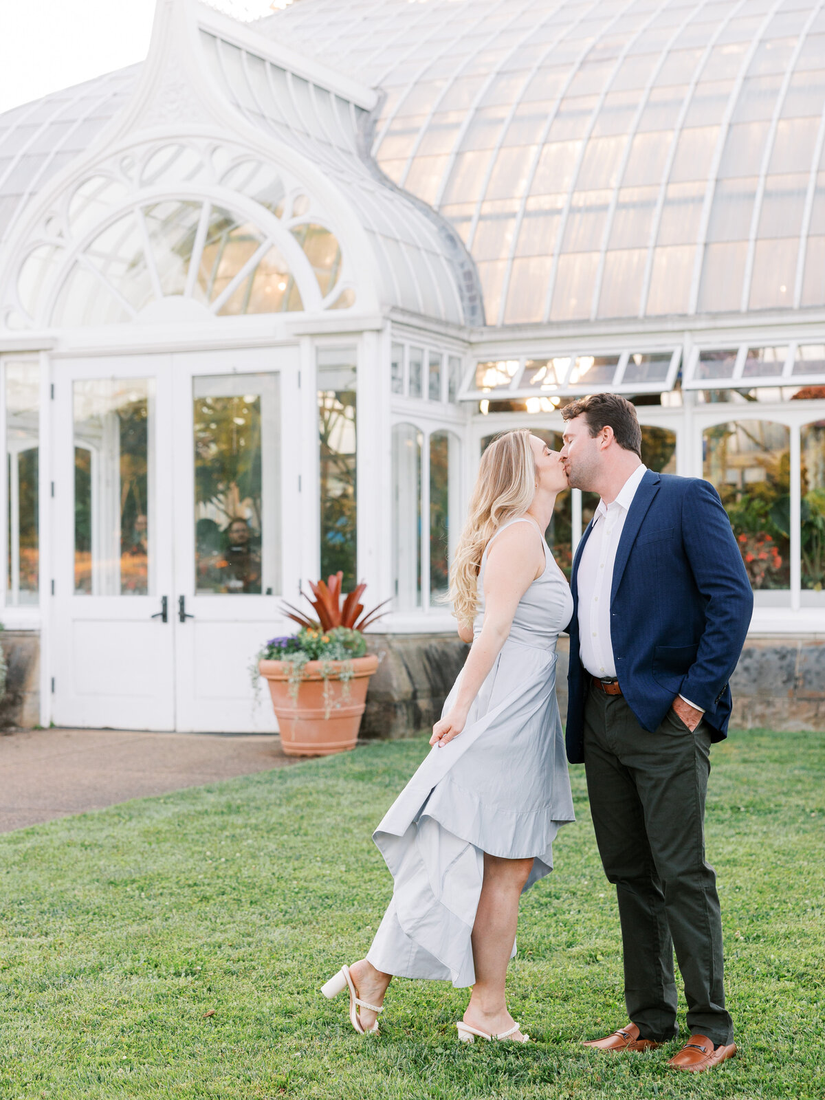 053124_Lauren-and-Shane-Schenley-Park-Engagement-annetroxelpittsburghweddingphotography-2440