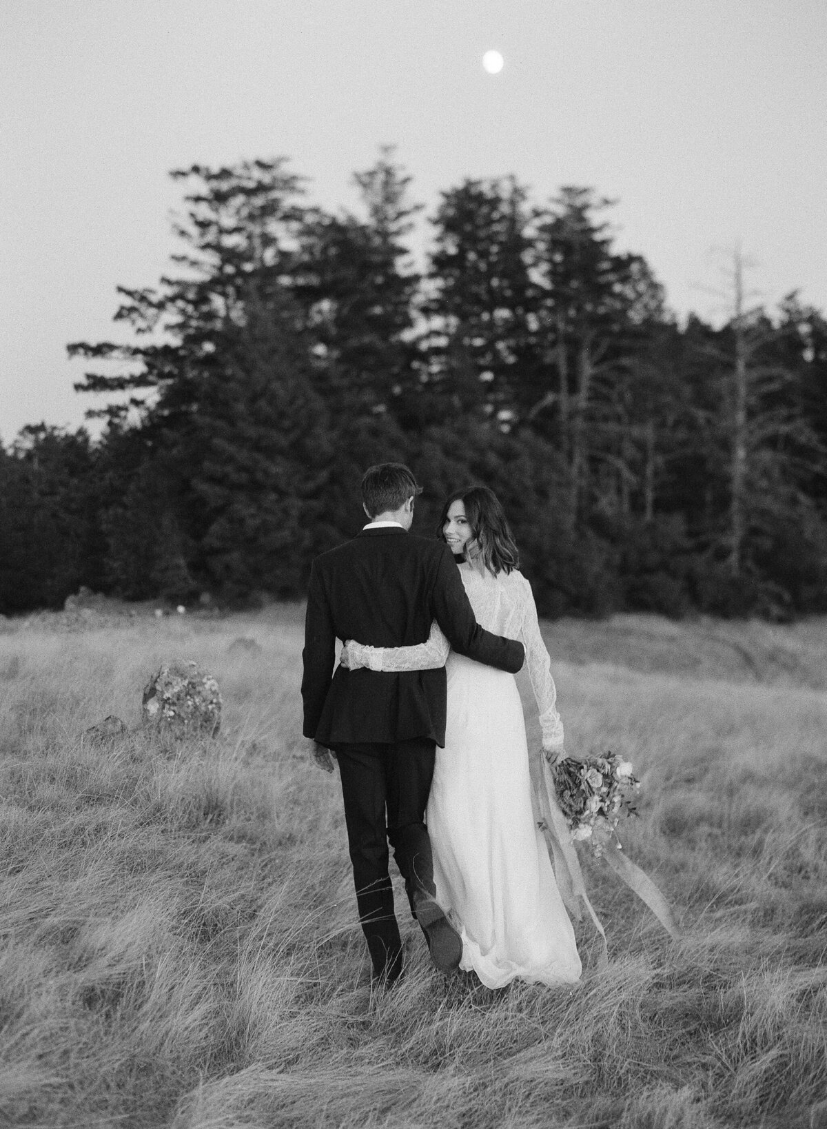 Wedding Editorial near San Francisco by San Francisco Wedding Photographers Pinnel Photography