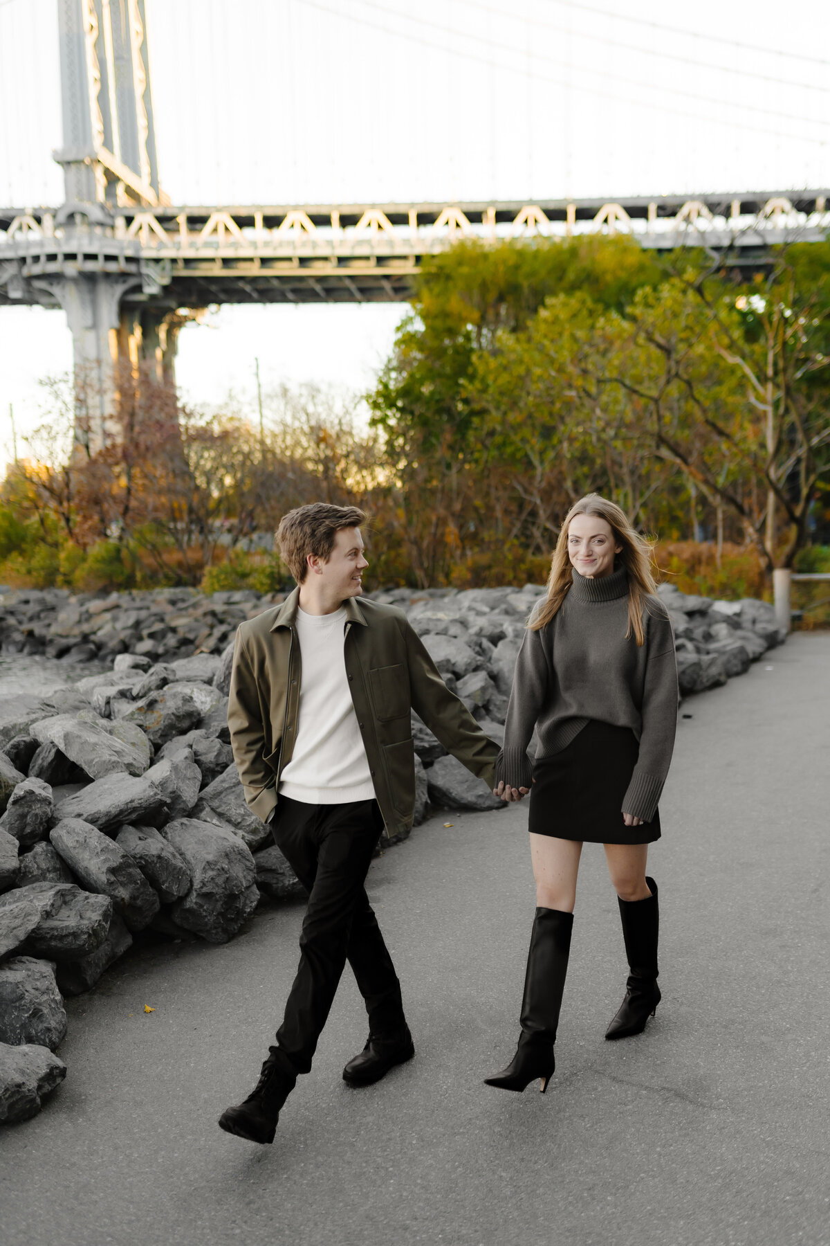 Brooklyn Bridge Engagement Photos 37