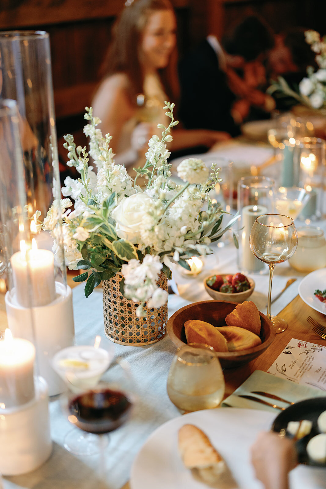 woodstock-inn-kelly-way-garden-wedding-dinner-mary-dougherty114