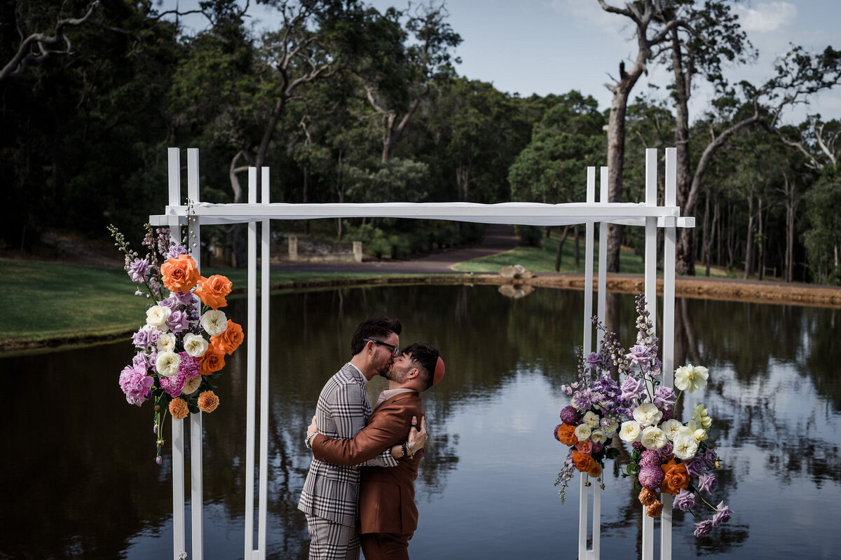 jay-jeremy-sundance-lodge-yallingup-wedding-freedom-garvey-photographer-023
