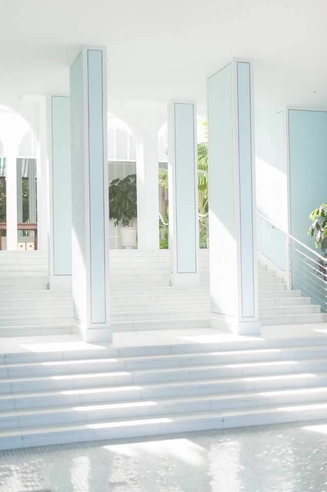 main lobby at malliouhana