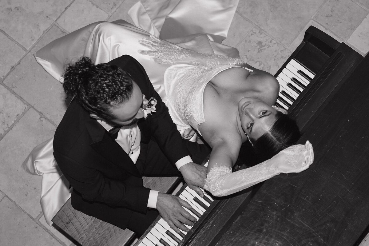 Washington_Luxury_Wedding_PhotographerLundy_Farm_New_York_Wild_Romance_Photo-700