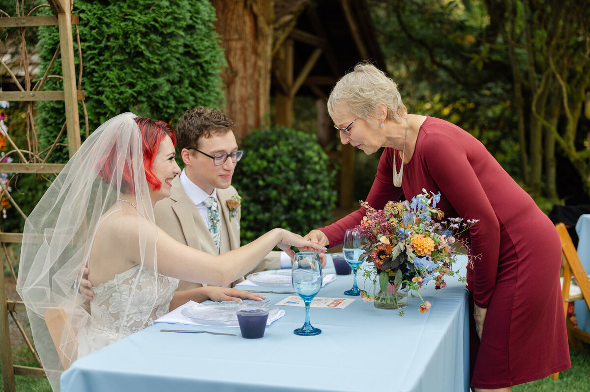 Beau-Lodge-Venue_Bellingham-Wedding-Photographer_Caylie-Mash_MN602