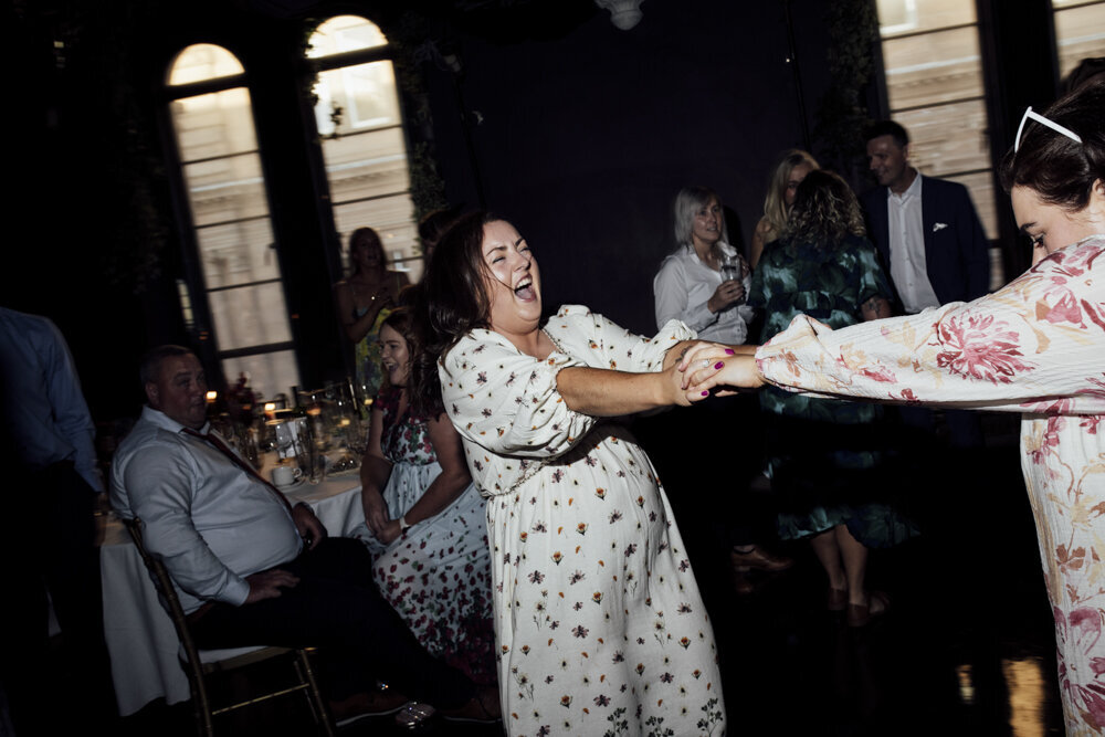 Edinburgh-Wedding-photographer-Ghillie-Dhu-110
