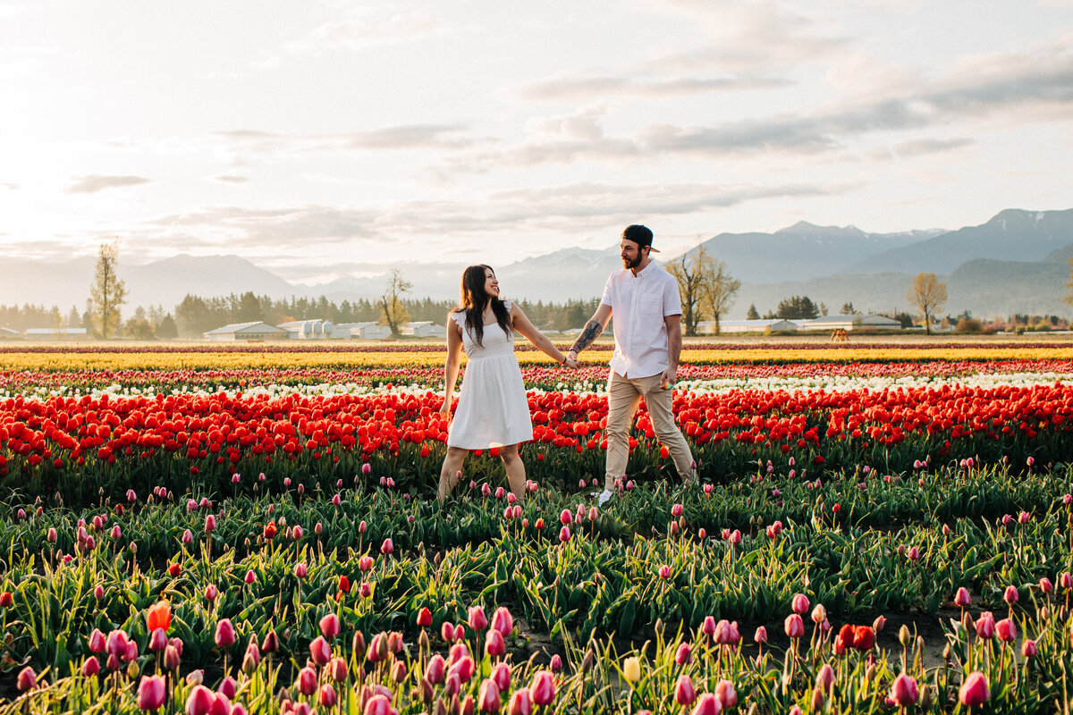 Chilliwack-Tulip-Festival-Engagement-Session-9