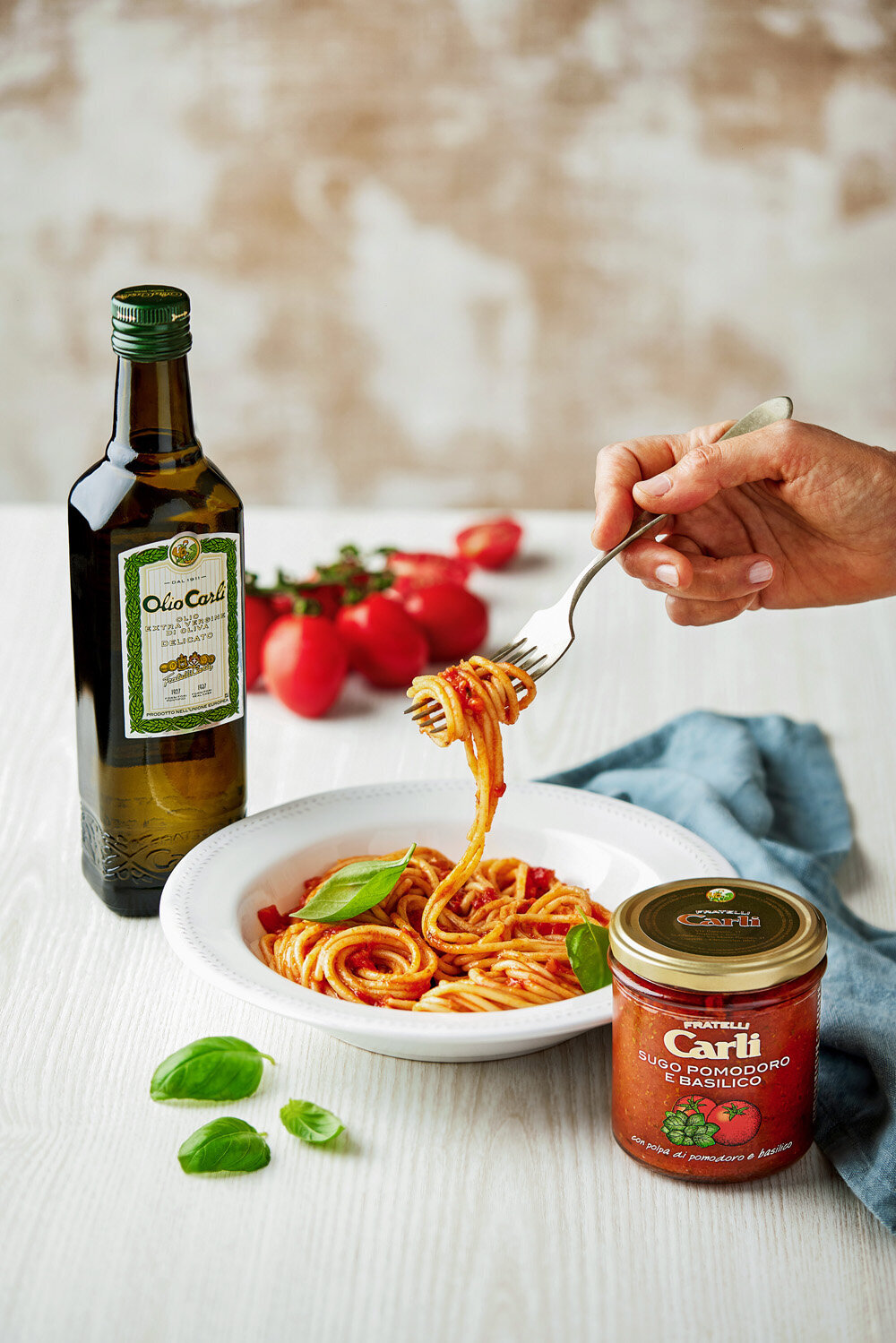 Carli Olio Delicato e pasta al sugo pomodoro 1