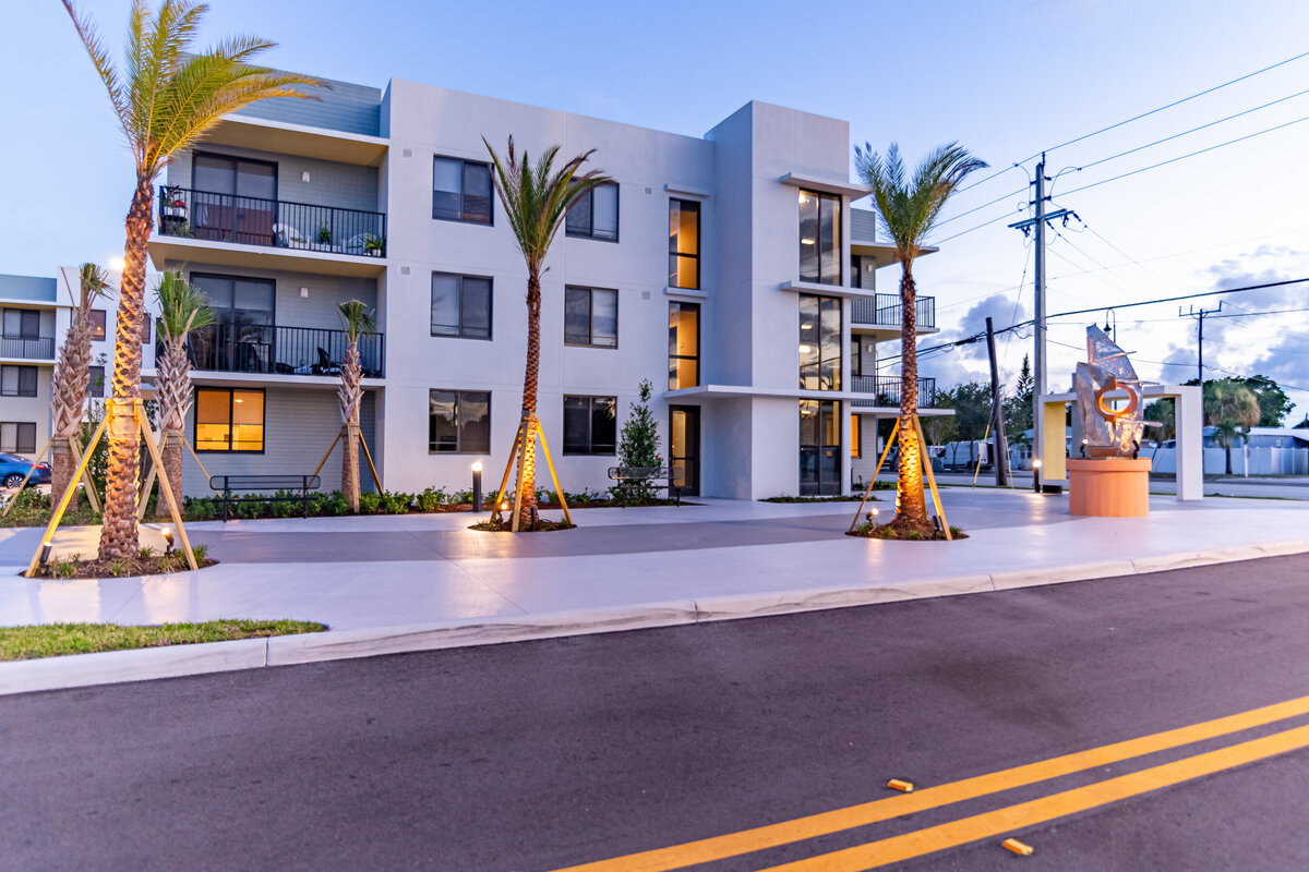 062524BERKELYPALMBEACH-8