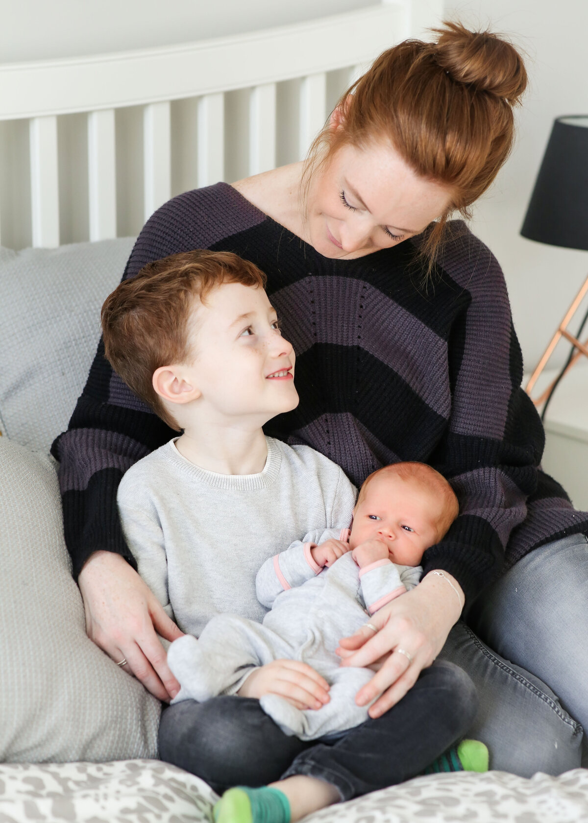 Sweet family moments | newborn  photographer Godalming